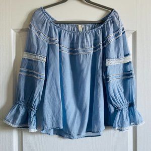 Hinge Womens Boho Offshoulder Peasant Lace Trim Top Size M like new